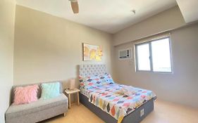 Sunvida Condo Across Sm City Cebu W/ Wifi And View